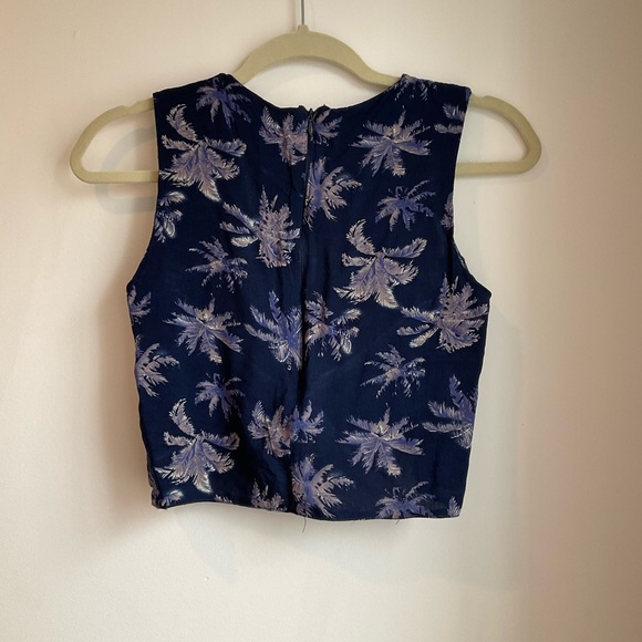 Two piece set - Picture 4 of 7